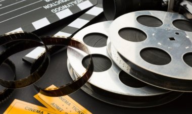 Rugikan Industri Perfilman, Ini Ancaman Hukum Menonton Film Bajakan