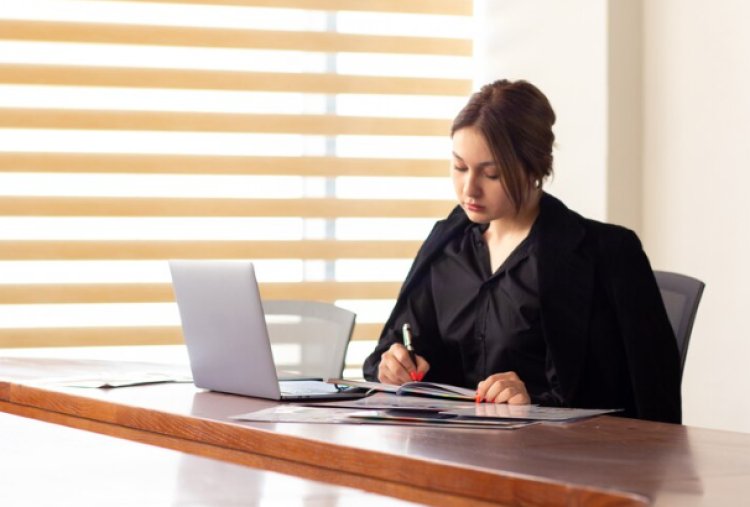 Seberapa Penting Staf Legal Officer di Perusahaan?