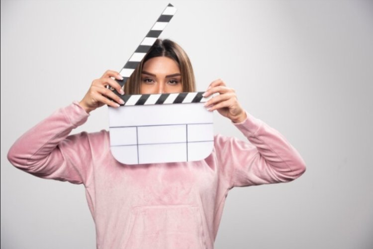 Marak Film Bajakan, Simak Regulasi Pemerintah dalam UU Hak Cipta