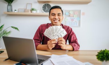 Hukum Menunda-nunda Pembayaran Upah, Perusahaan Wajib Tahu!