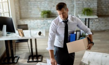 Ingin Memutuskan Resign, Pahami Perbedaan Uang Pesangon dan Uang Pisah