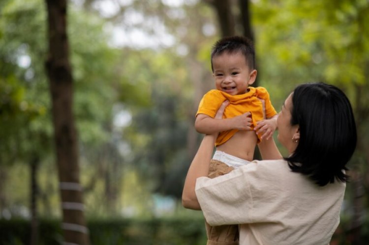 Apakah Boleh Adopsi Anak Secara Kekeluargaan?
