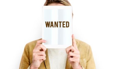 Apa yang Terjadi Jika Melarikan Diri dari Hukum dan Menjadi Buronan?