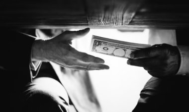 Apa Hukuman untuk Para Koruptor di Indonesia?