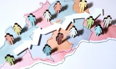 Memahami Istilah Hukum, Apa yang Dimaksud dengan The Living Law