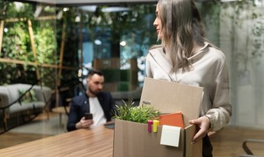 Pekerja Wajib Tahu, Apakah Karyawan Kontrak dapat Pesangon saat Resign