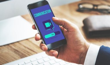 Sering Terjadi, Apakah Polisi Boleh Memeriksa HP Masyarakat?