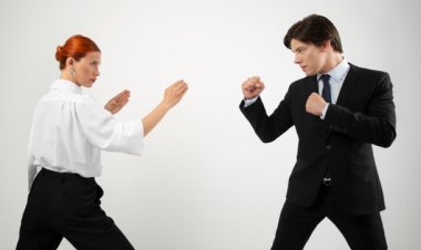 Memahami Duel di Balik Hukum, Memahami Apa Itu Perkelahian Tanding dalam Hukum di Indonesia